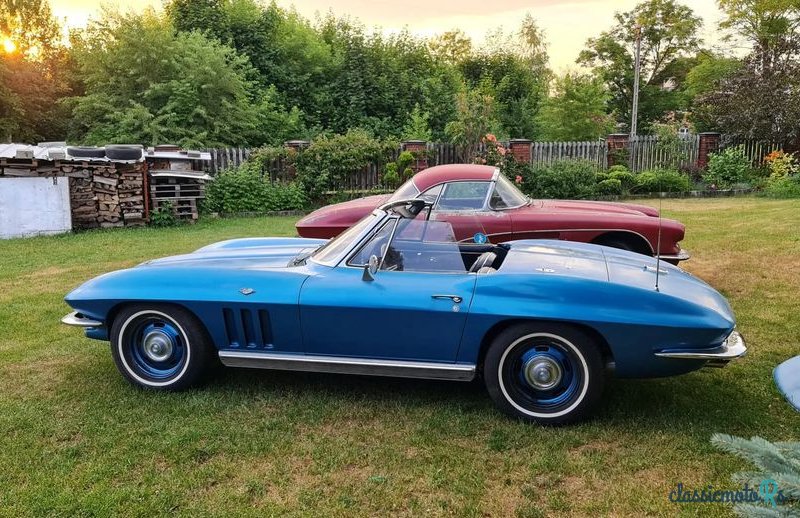 1965' Chevrolet Corvette photo #3