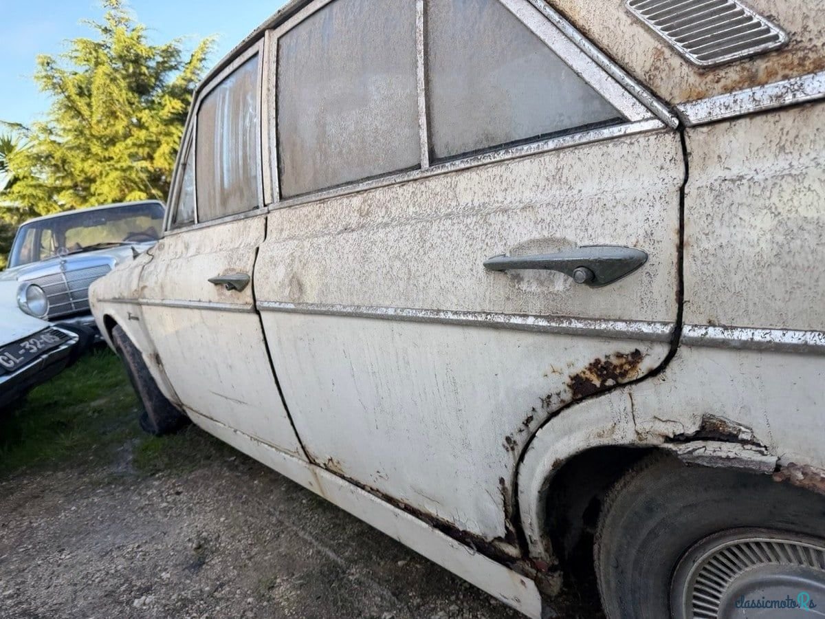 1965' Ford Taurus photo #5