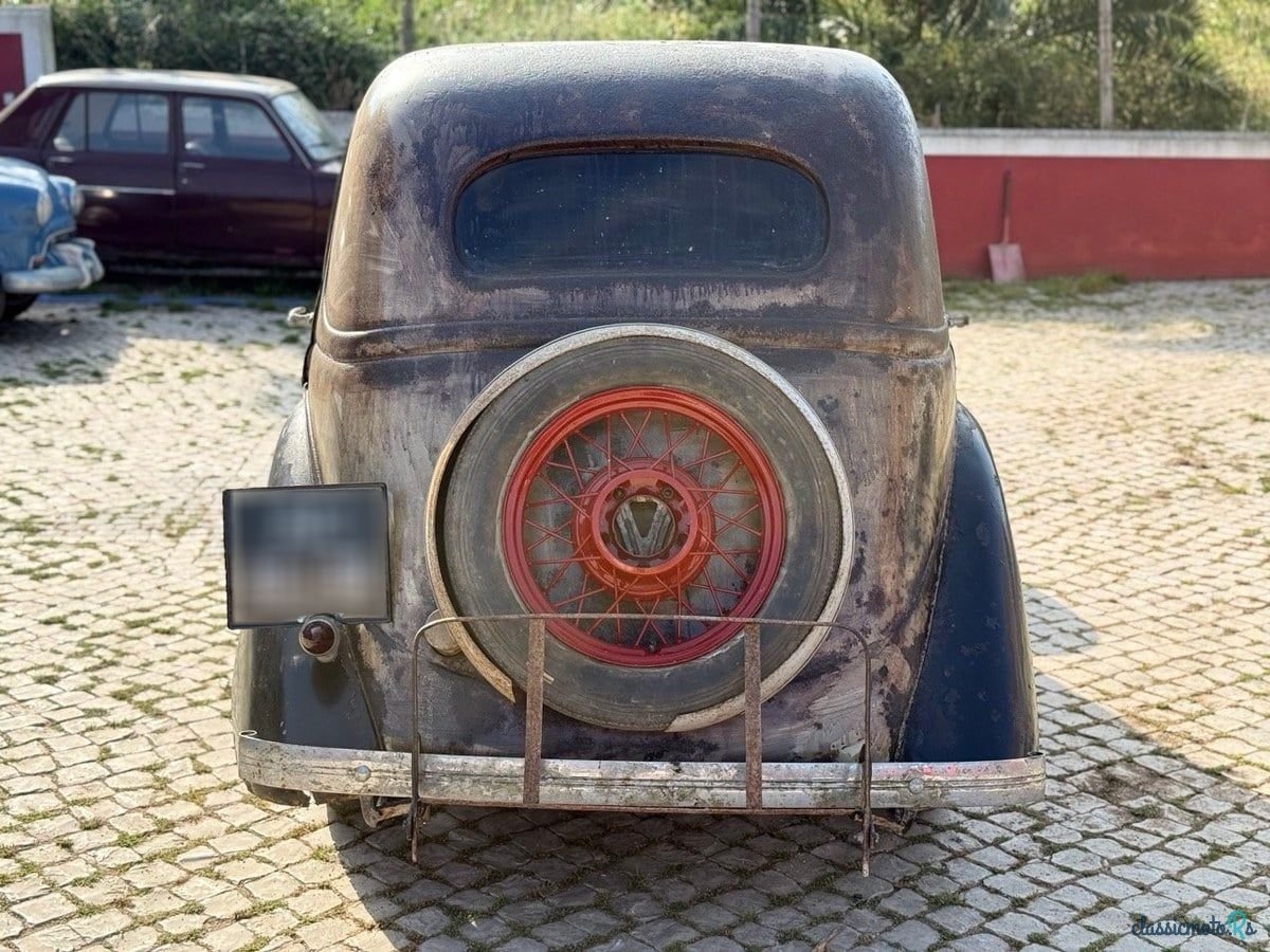 1932' Ford C Series photo #6