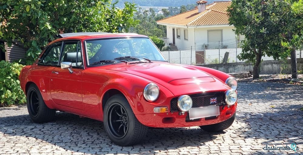 1974' MG MGB photo #3