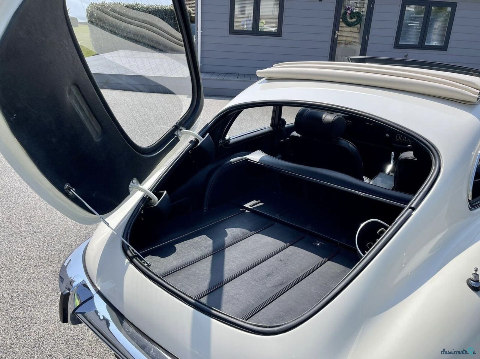 1972' Jaguar 2+2 E Type photo #6