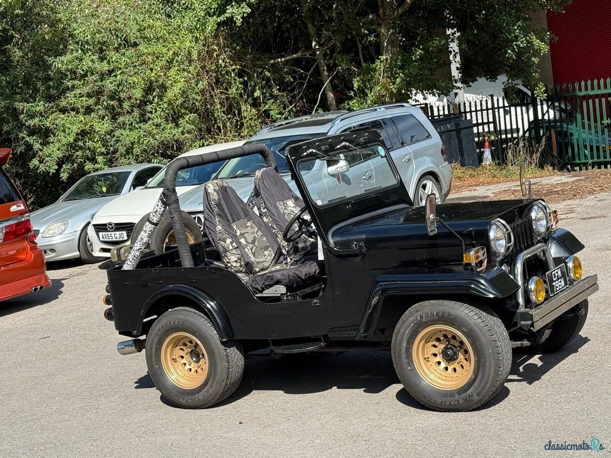1981' Mitsubishi Willys Jeep photo #3