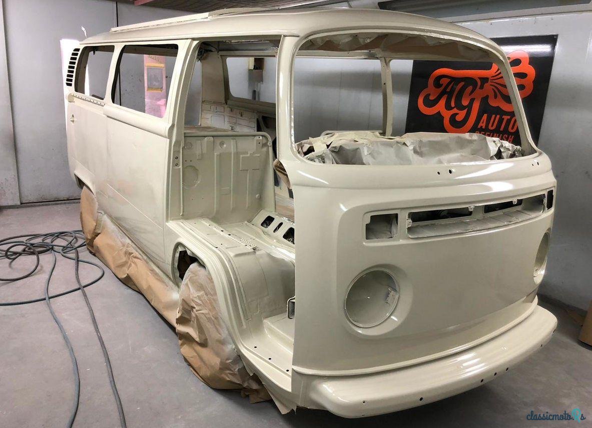 1974' Volkswagen Camper photo #2