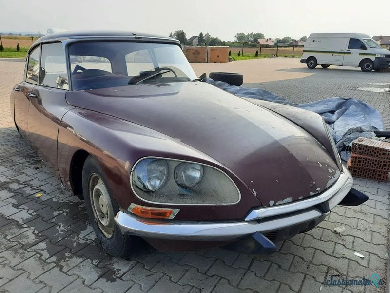 1973' Citroen DS photo #1