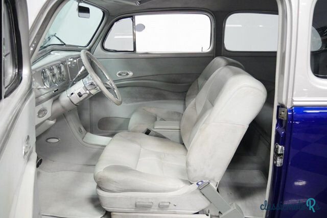 1938' Chevrolet Master Deluxe photo #3