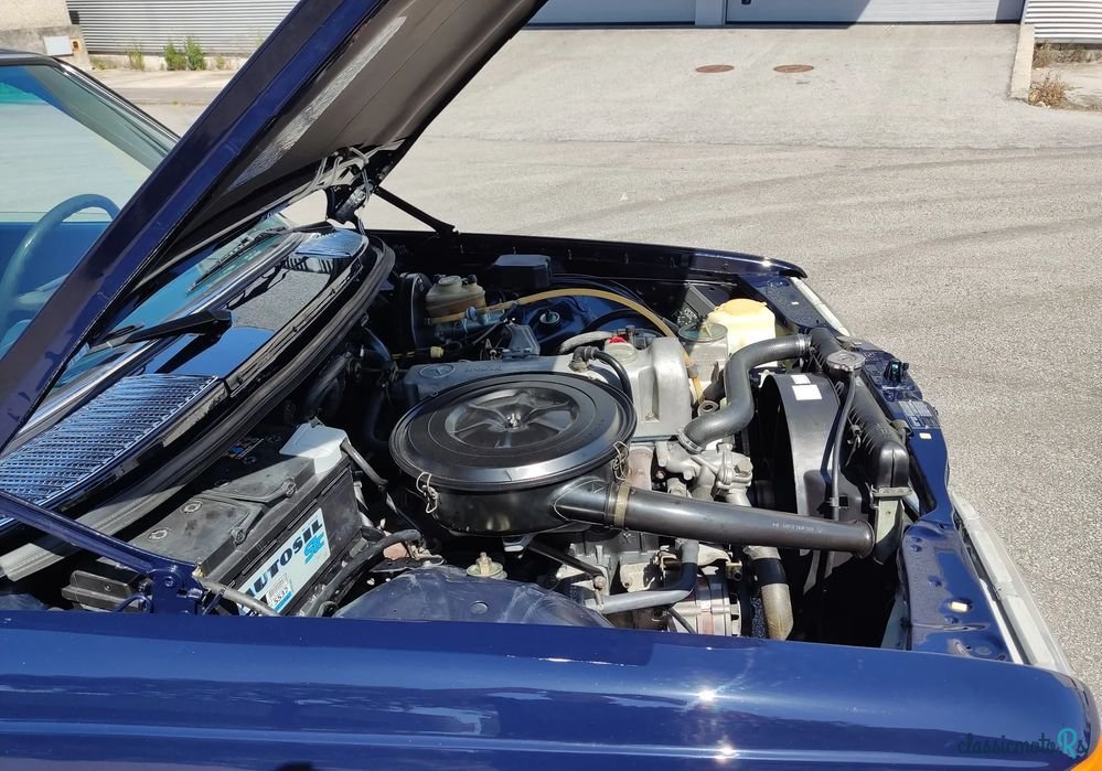 1981' Mercedes-Benz 240 photo #4