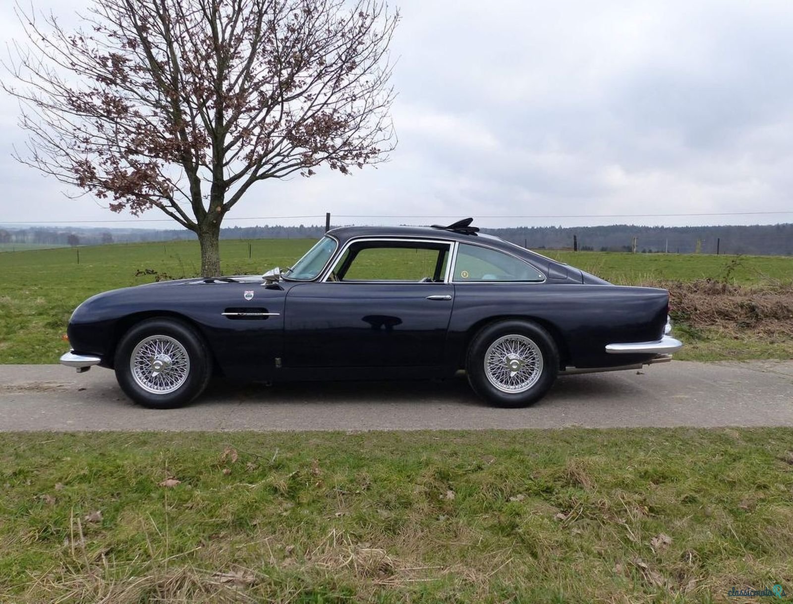 1964' Aston Martin DB5 Vantage photo #3