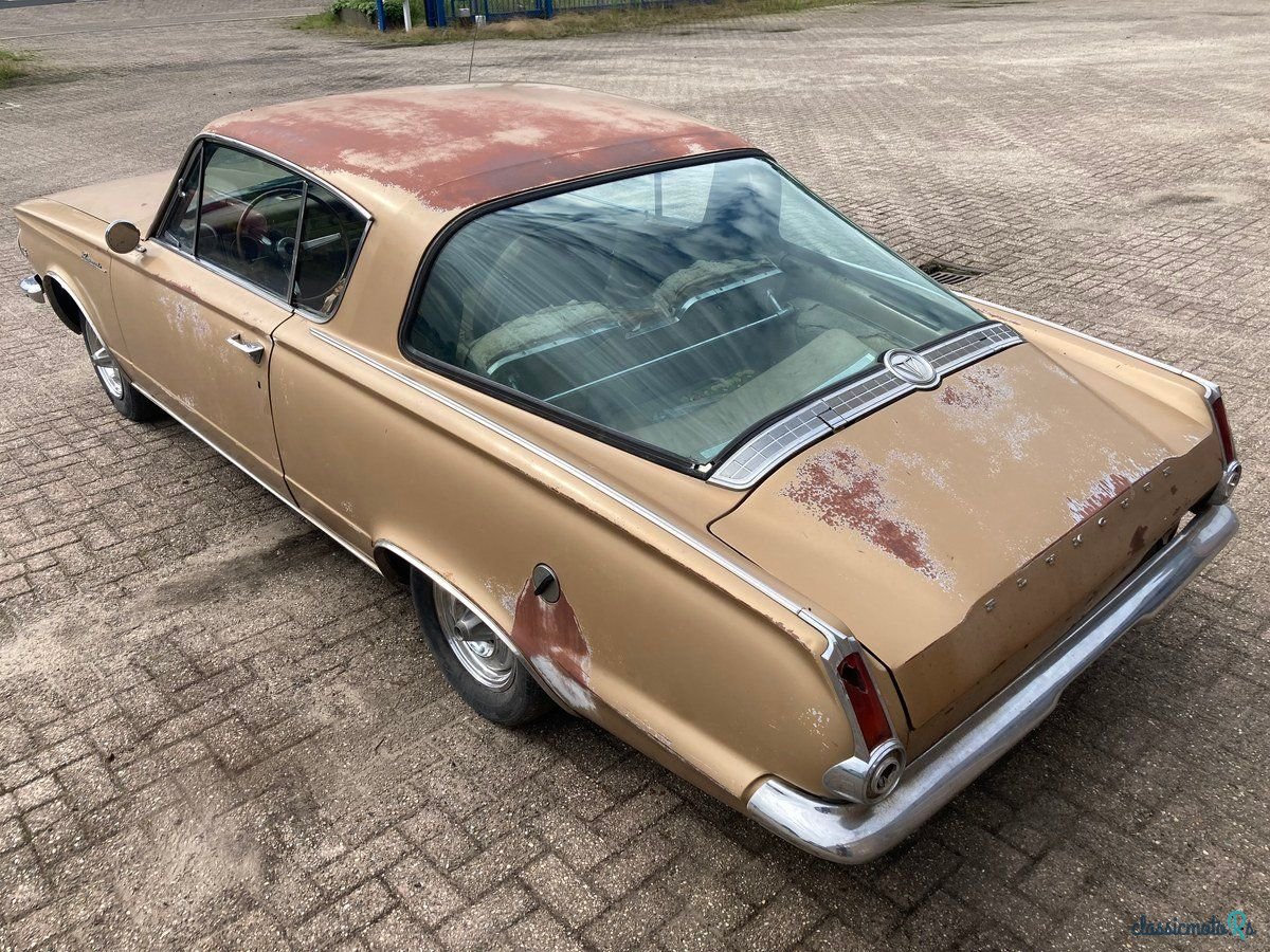 1964' Plymouth Barracuda photo #3