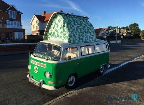 1971' Volkswagen Camper Van photo #5