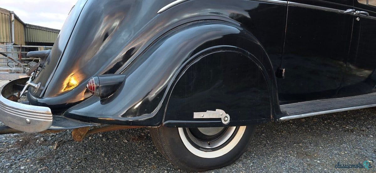 1937' Chrysler Airflow photo #6