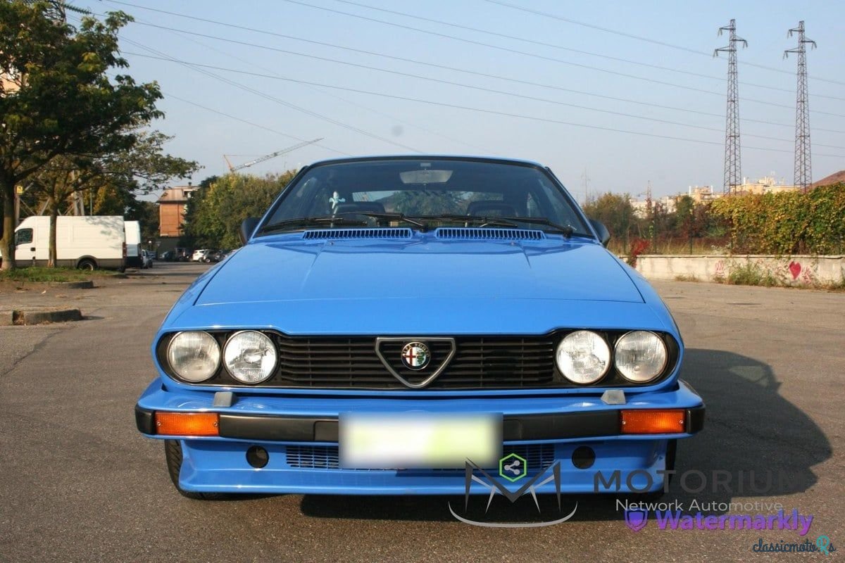 1983' Alfa Romeo GTV photo #2