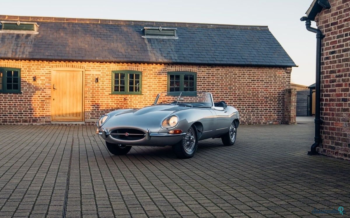 1961' Jaguar E-Type photo #2