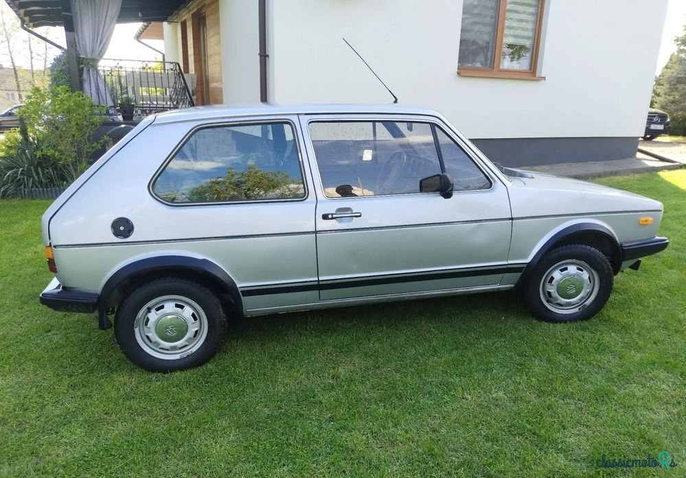 1980' Volkswagen Golf 1.3 C photo #5