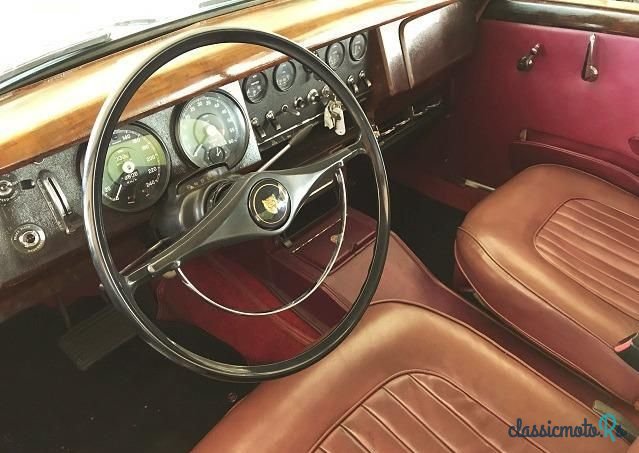 1966' Jaguar Mk Ii photo #5