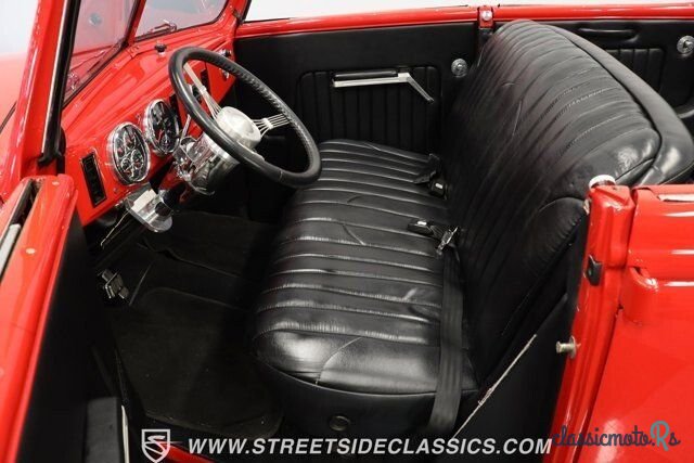 1938' Ford Deluxe photo #4