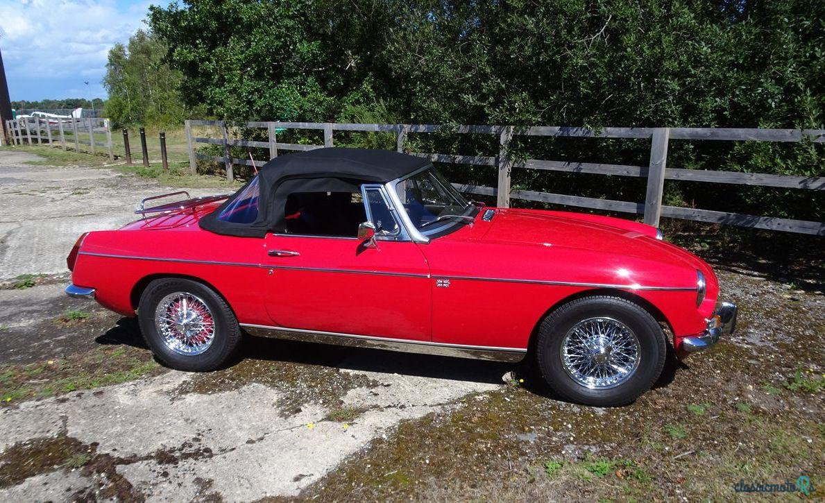 1972' MG Roadster photo #1
