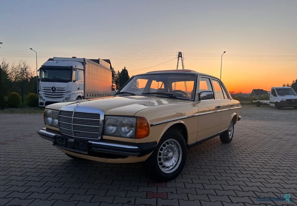 1980' Mercedes-Benz W123 photo #2