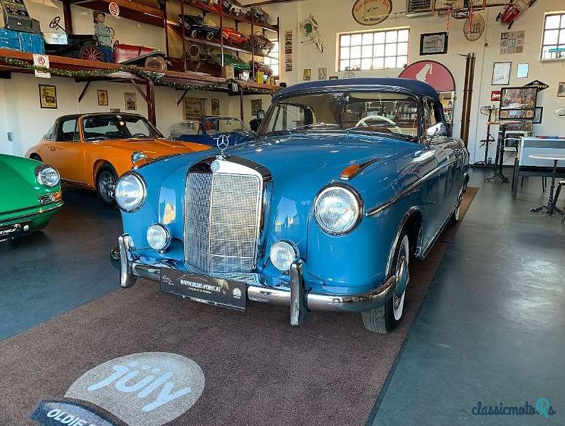 1958' Mercedes-Benz 220S photo #2