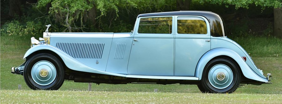 Rolls-Royce’s Third Great Phantom Has Fish Scales In Its Paint