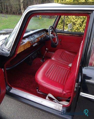 1965' Singer photo #1