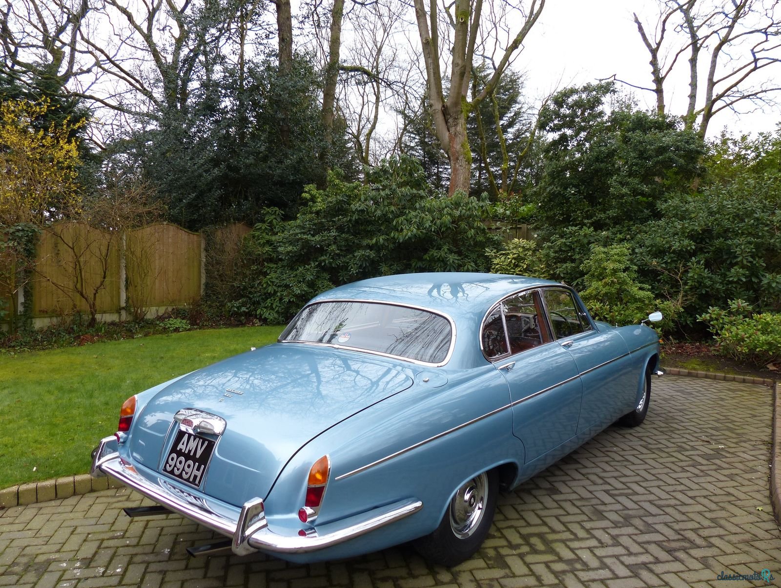 1969' Jaguar 420 photo #3