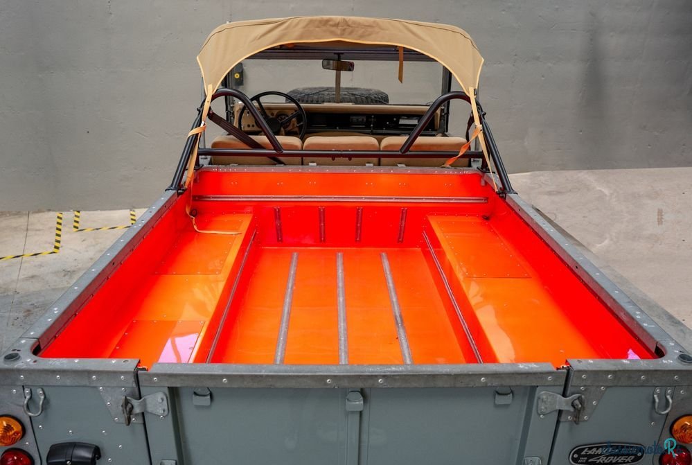 1973' Land Rover Serie III photo #4