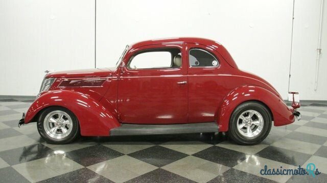 1937' Ford photo #2