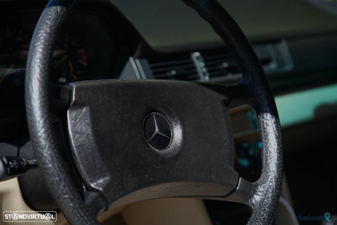 1986' Mercedes-Benz 200 photo #5