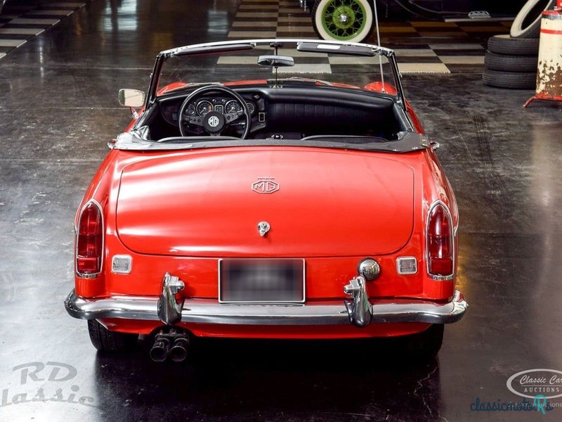 1968' MG Roadster photo #3