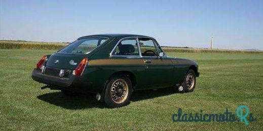 1975' MG MG B GT photo #2