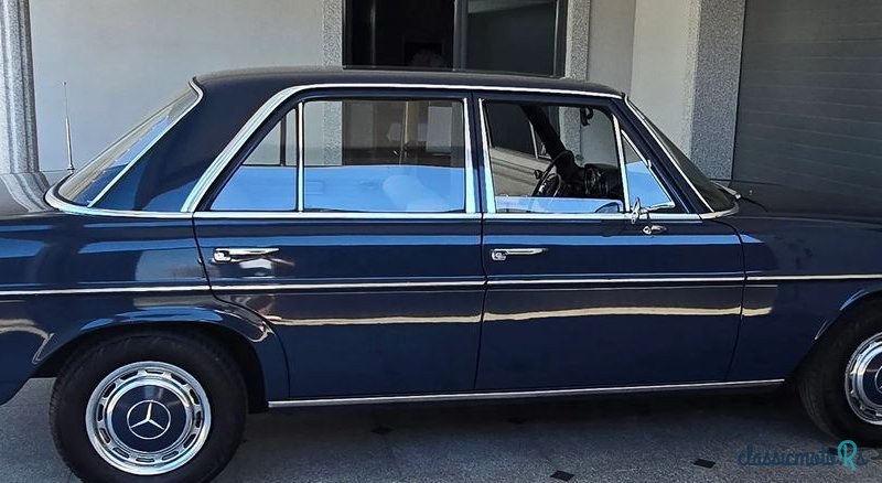 1970' Mercedes-Benz 220 photo #3