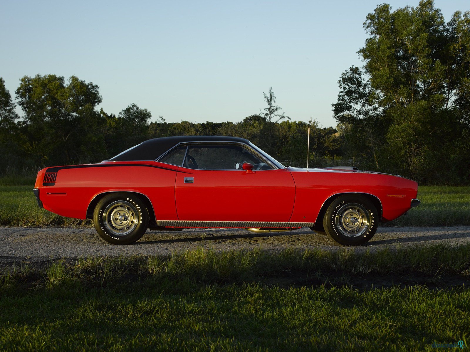 1970' Plymouth Cuda photo #4