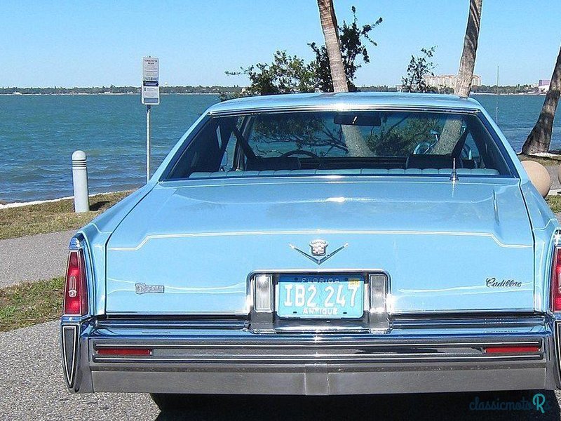 1977' Cadillac De Ville photo #4