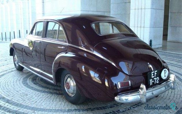 1945' Packard Clipper Special Eight (120) photo #3