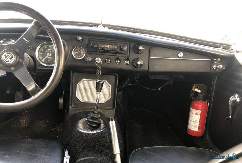1967' MG MGB Jantes Raiadas photo #2
