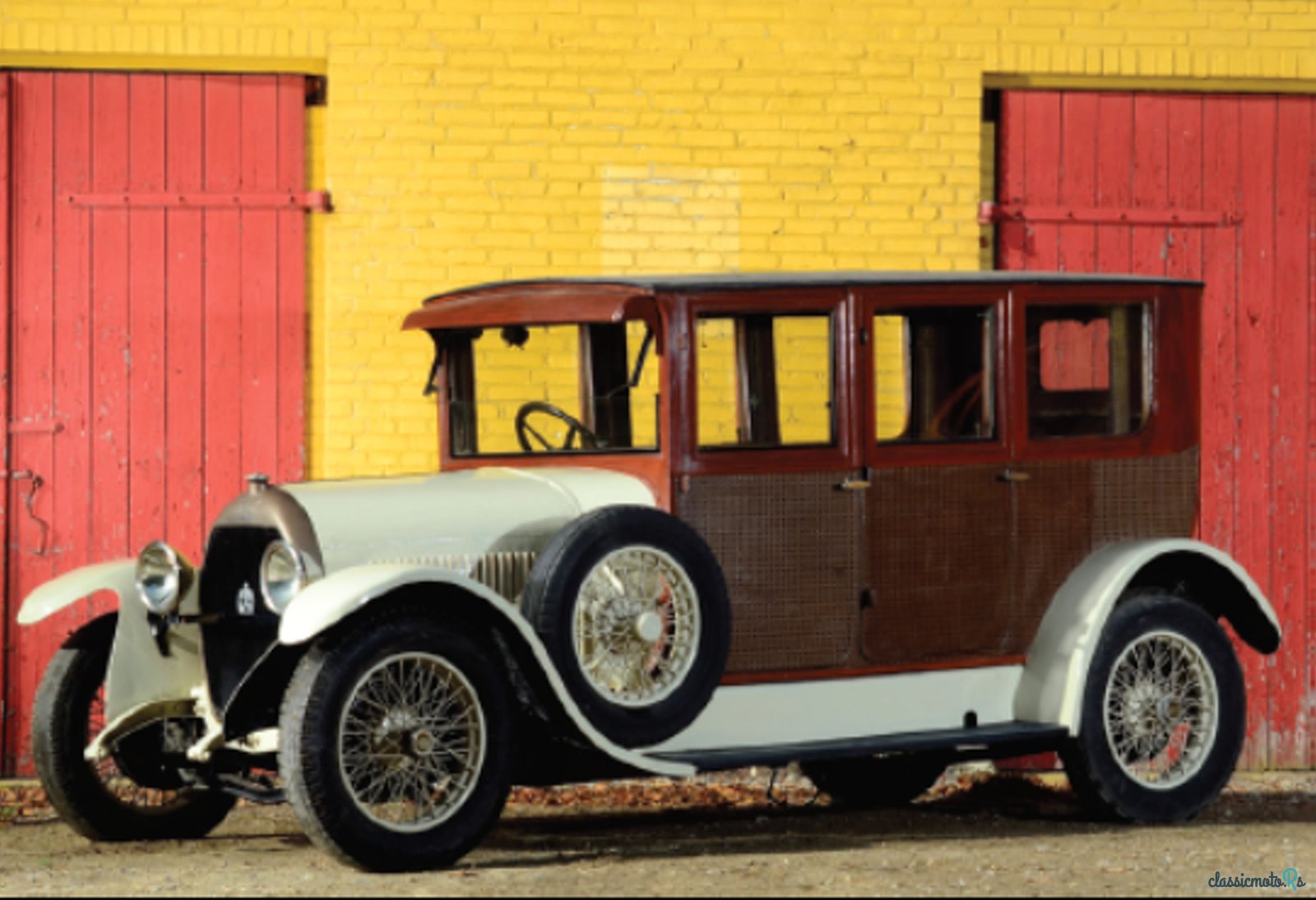 1923' Hotchkiss Am Saloon photo #1