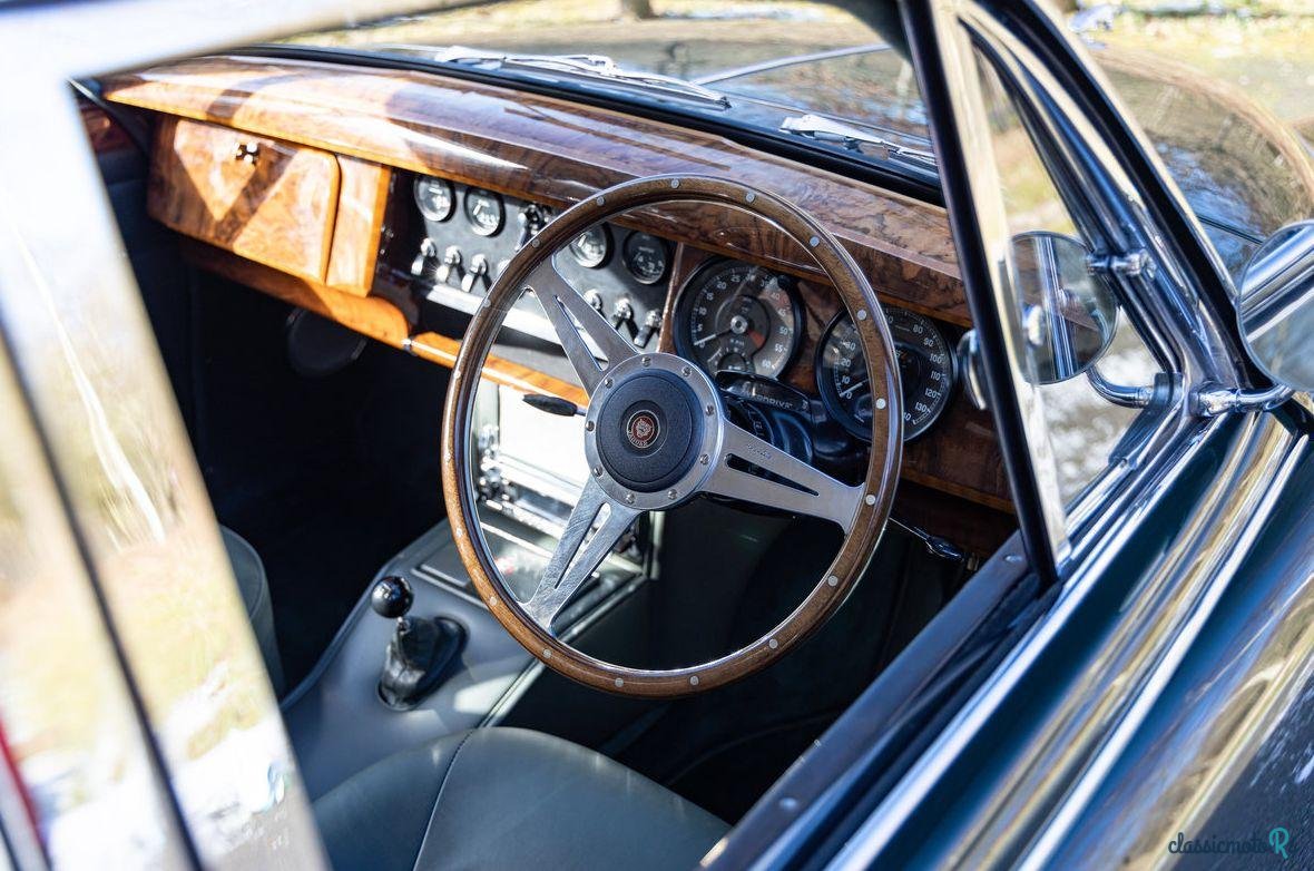 1960' Jaguar Mk2 photo #4