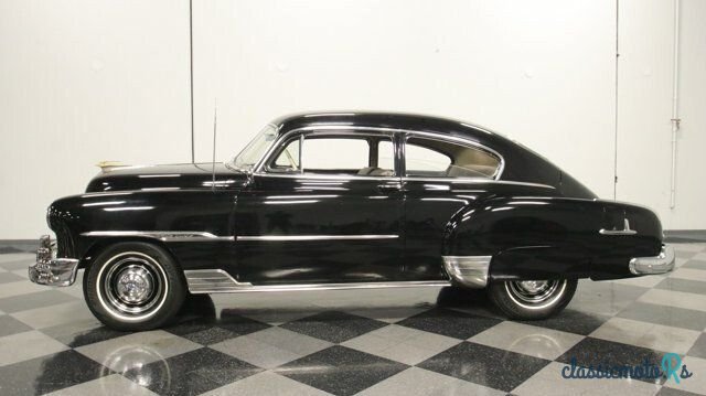 1951' Chevrolet Deluxe photo #1