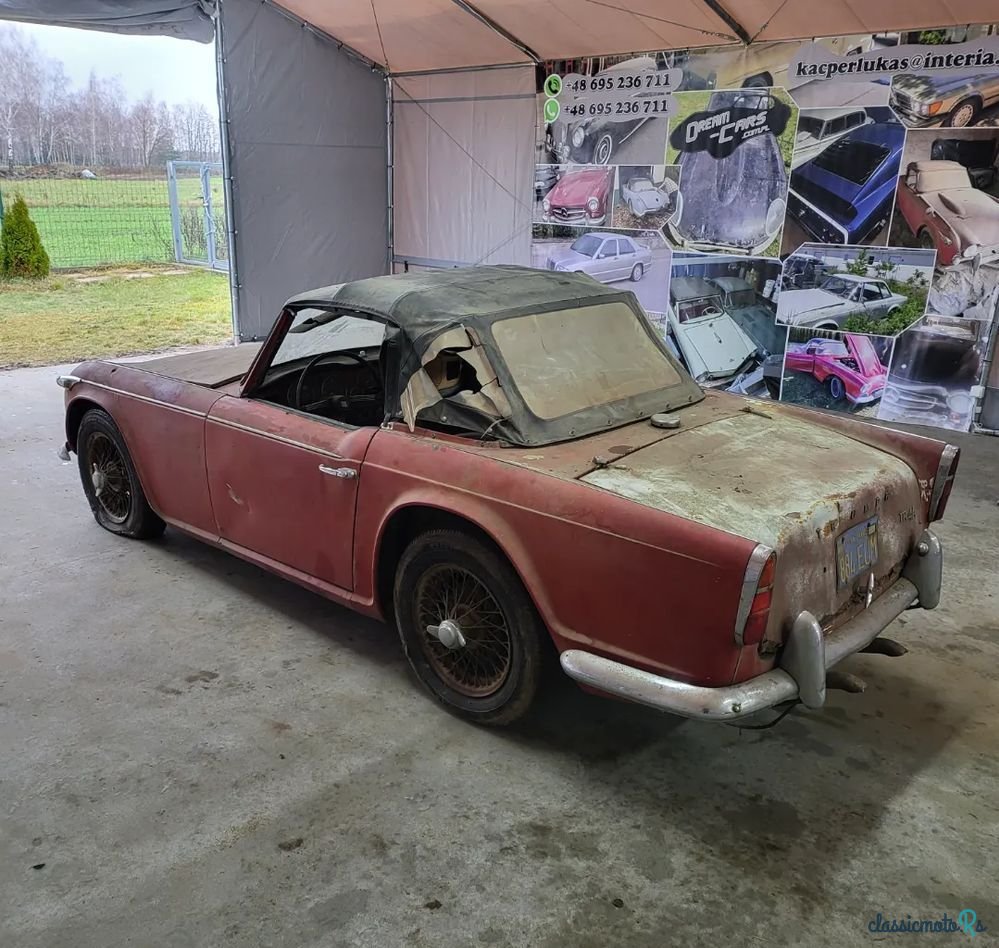 1965' Triumph TR4 photo #3
