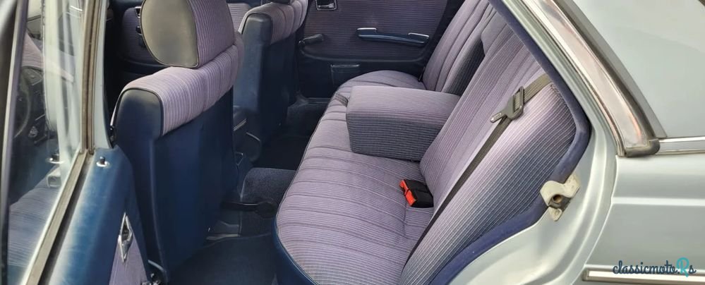 1978' Mercedes-Benz W123 photo #3