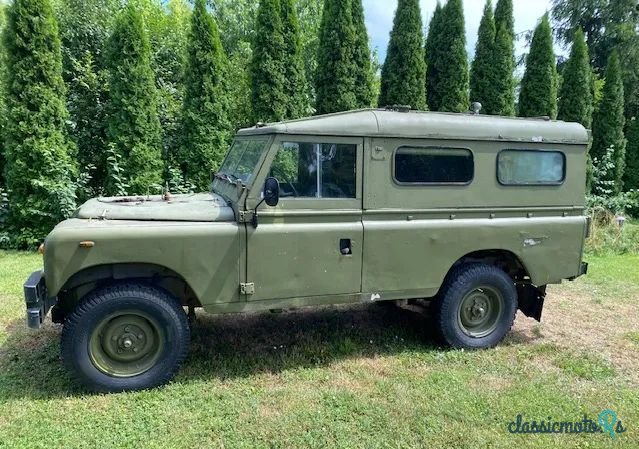 1974' Land Rover Defender photo #2