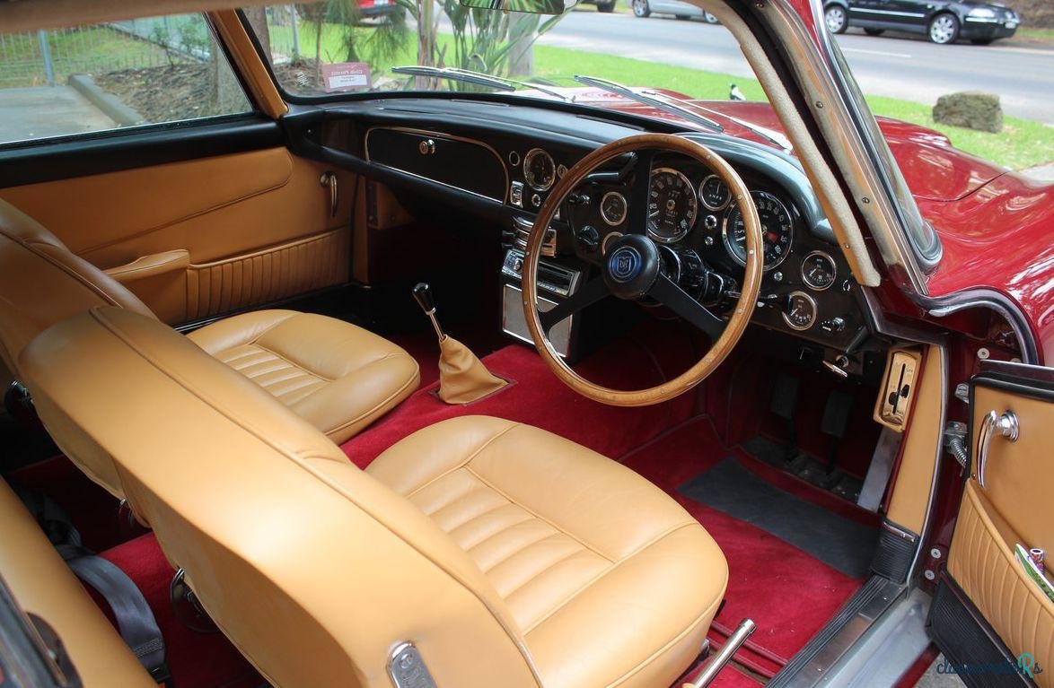 1965' Aston Martin DB5 photo #4