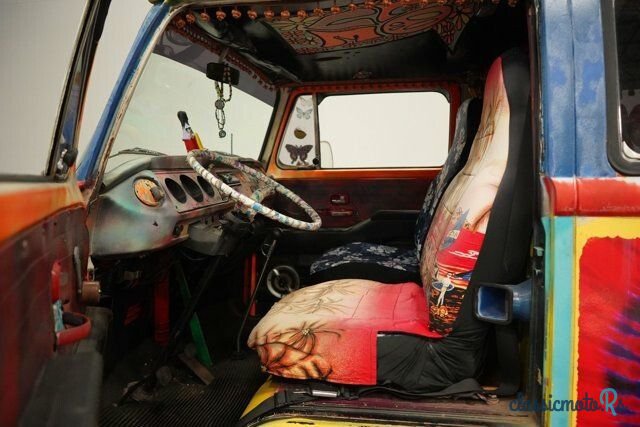 1973' Volkswagen Vans photo #3