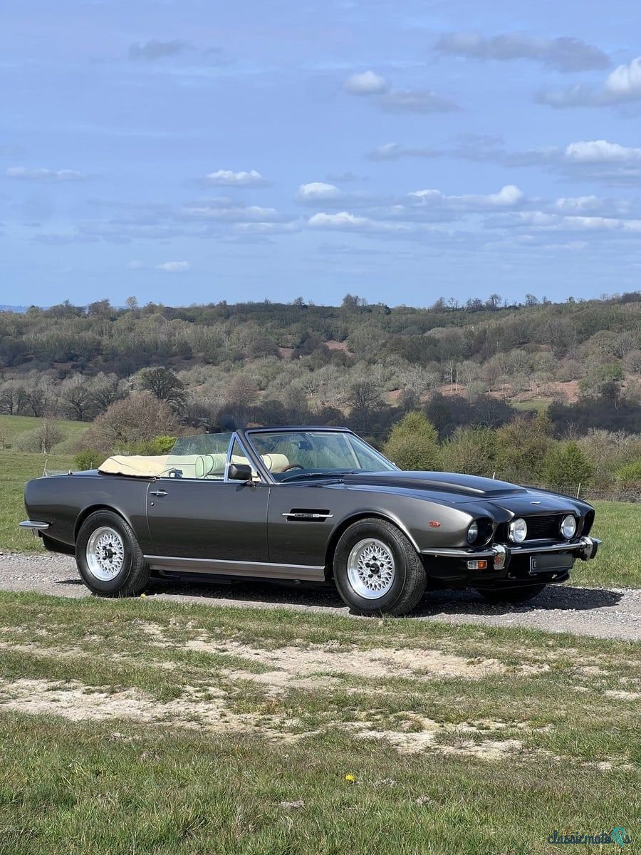 1985' Aston Martin V8 Volante photo #5