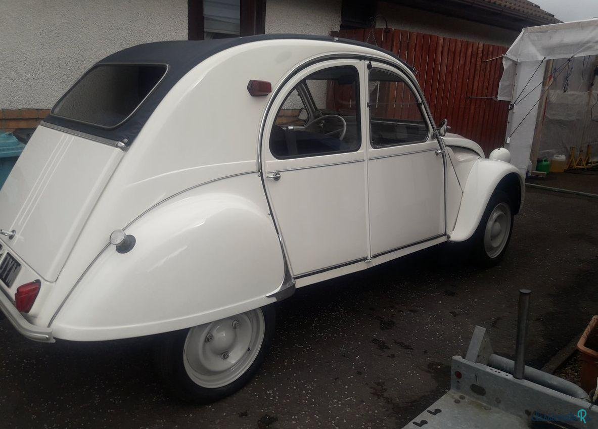 1961' Citroen 2CV photo #2
