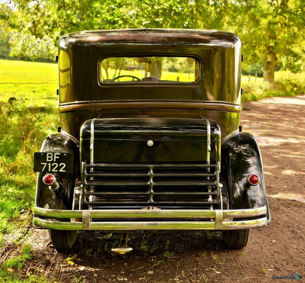 1930' Cadillac 353 V8 Town Sedan photo #5