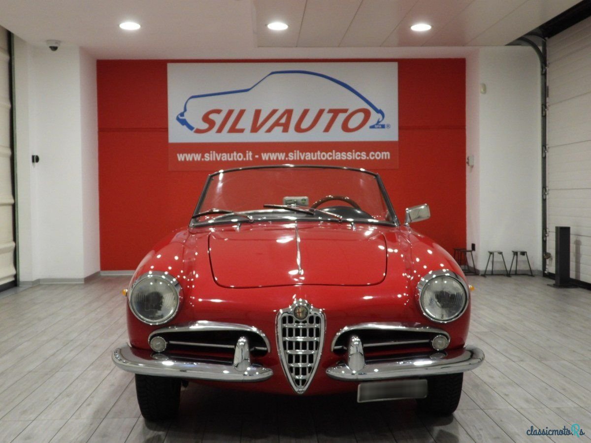 1961' Alfa Romeo Spider photo #2