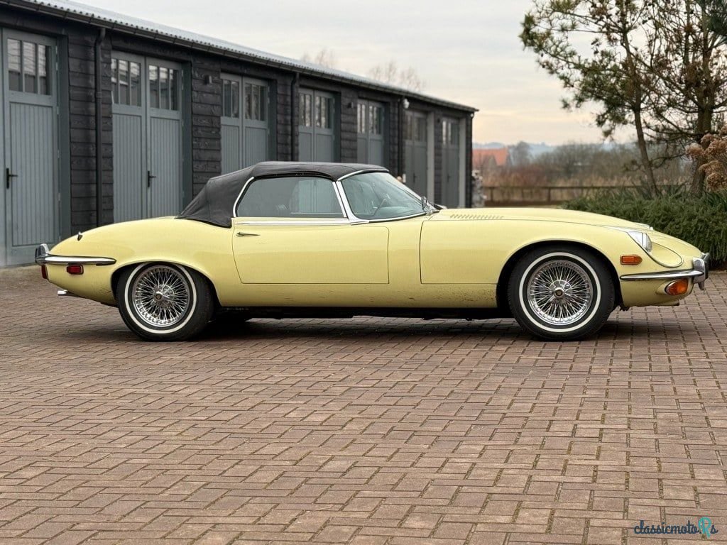 1974' Jaguar E-Type photo #6
