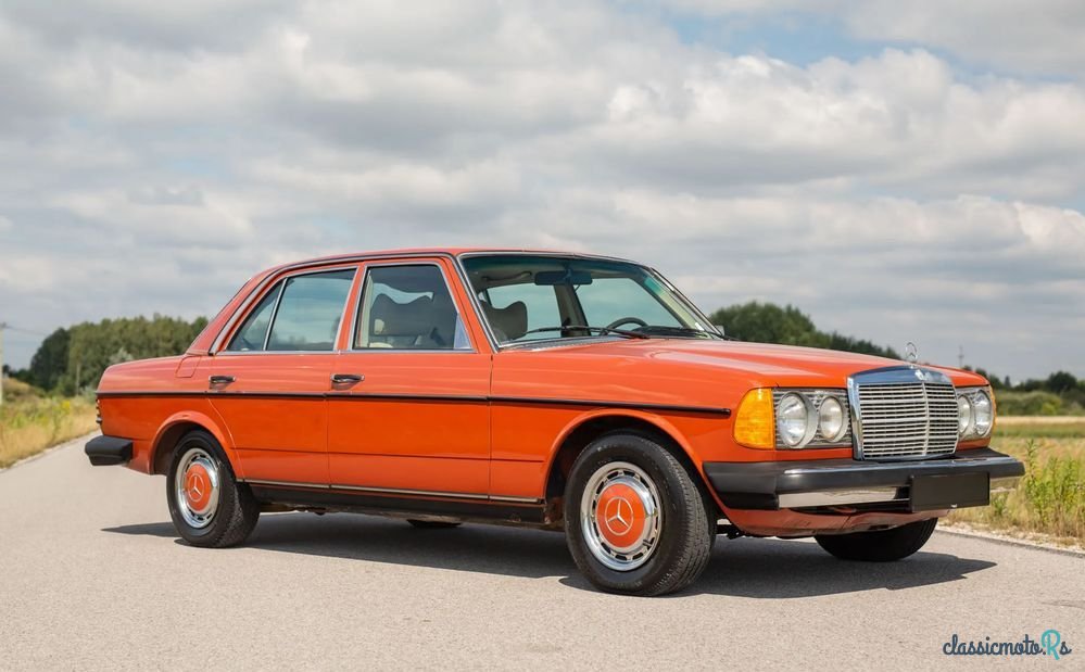 1977' Mercedes-Benz W123 photo #1