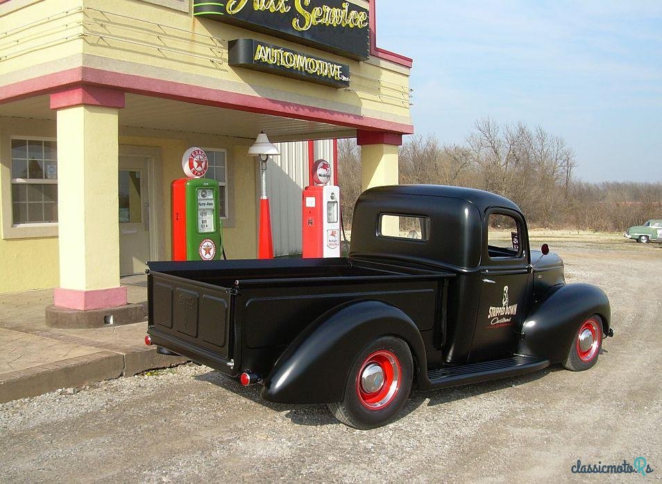 1940' Ford Pickup photo #2